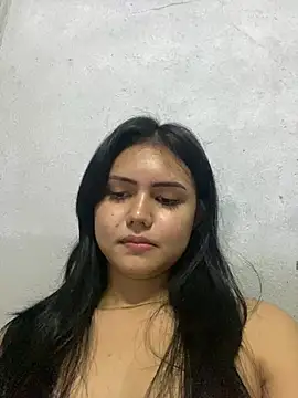 Snapshot of zara_noire chatting on 03-24-26, 03:17 zara noire online show from 03-24-26, 03:17