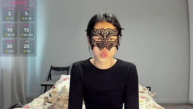 Snapshot of HelenBlazeTrt chatting on 05-19-26, 02:07 HelenBlazeTrt online show from 05-19-26, 02:07