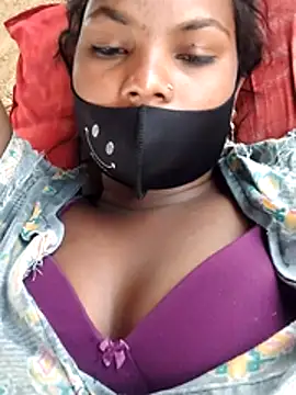 Snapshot of punita-s chatting on 02-23-26, 06:11 punita-s online show from 02-23-26, 06:11