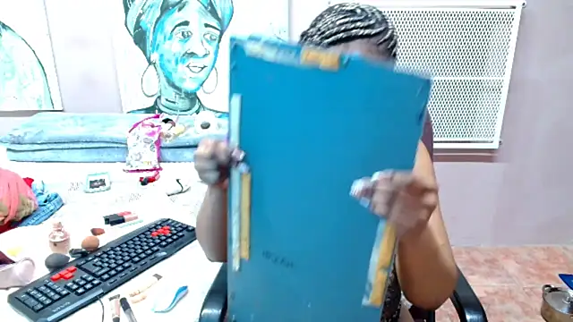 TyraHotxxx online show from 04-14-26, 06:19