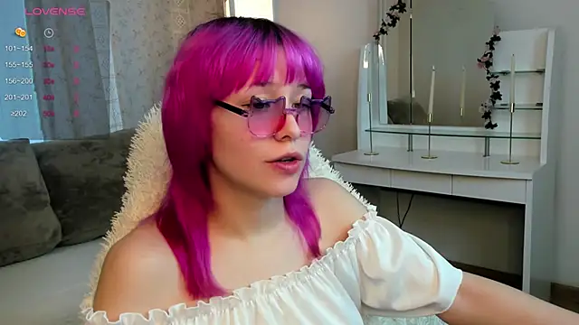 EmilyTrase online show from 05-17-26, 01:14