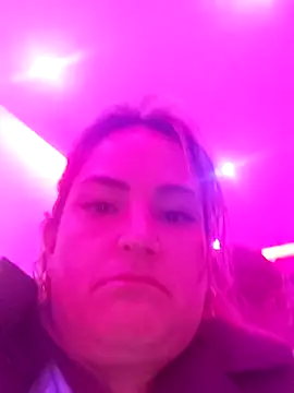 Snapshot of Julia2027 chatting on 02-24-26, 02:20 Julia2027 online show from 02-24-26, 02:20