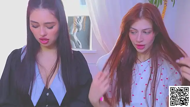 Sofia Plump online show from 04-07-26, 09:54