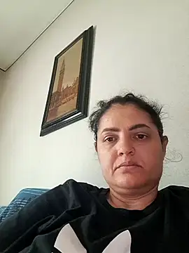 Snapshot of Sony28v chatting on 05-11-26, 07:03 Sony28v online show from 05-11-26, 07:03