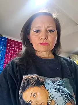 Alexamontiel  online show from 04-18-26, 04:44