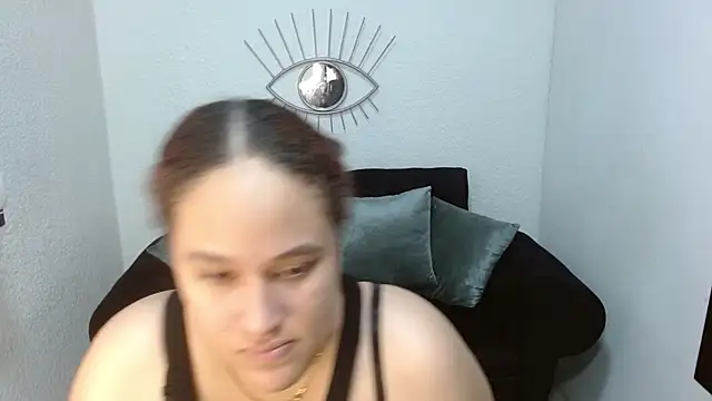 leilanewgirl online show from 04-06-26, 12:17