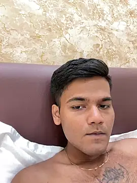 Dazzling dude online show from 04-21-26, 08:55