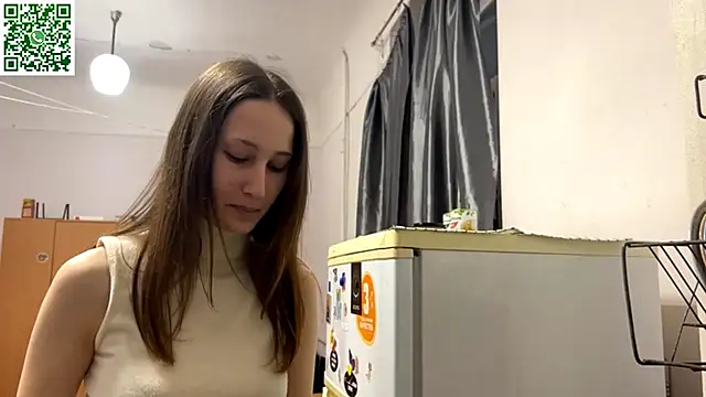 Snapshot of VickieKush chatting on 03-17-26, 04:10 VickieKush online show from 03-17-26, 04:10
