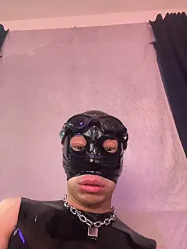Snapshot of RubberGummi chatting on 04-09-26, 11:48 RubberGummi online show from 04-09-26, 11:48