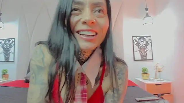 Mia Reyesjs online show from 03-11-26, 09:54