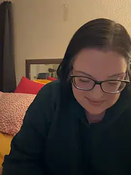 Snapshot of FreaksOffALeash3261 chatting on 05-25-26, 04:18 FreaksOffALeash3261 online show from 05-25-26, 04:18