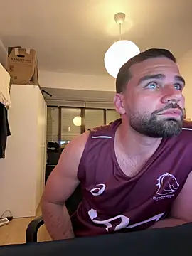 Snapshot of MitshCam chatting on 03-24-26, 08:14 MitshCam online show from 03-24-26, 08:14