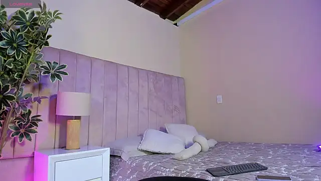 Ashley Beaomunt online show from 04-01-26, 11:22