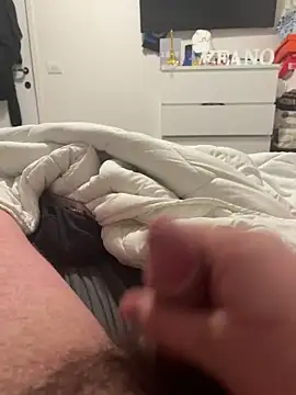 Snapshot of slekkers chatting on 02-10-26, 12:48 slekkers online show from 02-10-26, 12:48