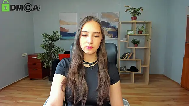 Effy Royse online show from 03-18-26, 06:38