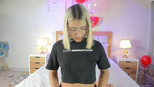 Bunny Blush1 online show from 02-16-26, 07:10