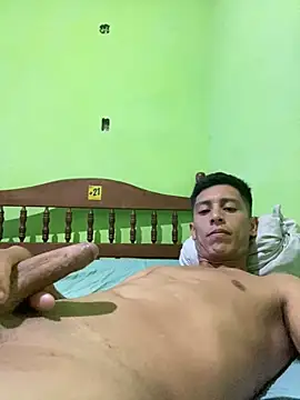 Snapshot of lpm125 chatting on 03-17-26, 01:21 lpm125 online show from 03-17-26, 01:21