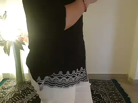  chitranshi online show from 04-13-26, 05:57