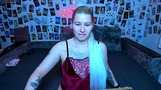 x Ulya1cutex online show from 04-11-26, 05:06