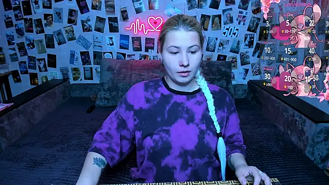 x Ulya1cutex online show from 04-22-26, 04:52