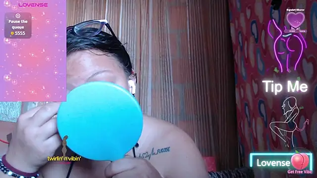vanuslovelatina online show from 04-11-26, 10:25