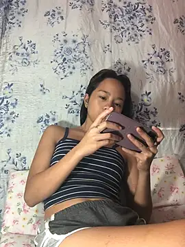 Snapshot of Asianpinay_Skinny1818 chatting on 07-21-26, 12:24 Asianpinay Skinny1818 online show from 07-21-26, 12:24