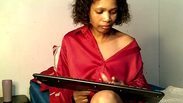 Mabelle Eveline online show from 03-11-26, 07:09