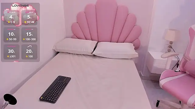 iris cuteface online show from 02-15-26, 11:52