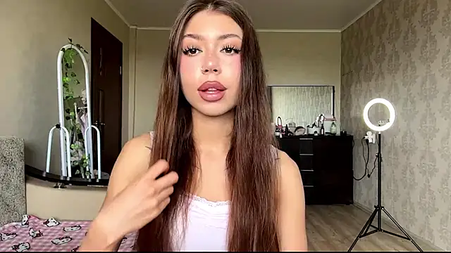 You Club Winx online show from 06-10-26, 07:29