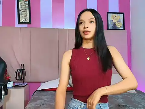 Sweet Sofiii  online show from 03-25-26, 08:37