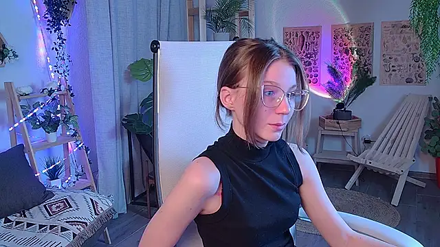 ElliFrankenweenie online show from 04-22-26, 06:27