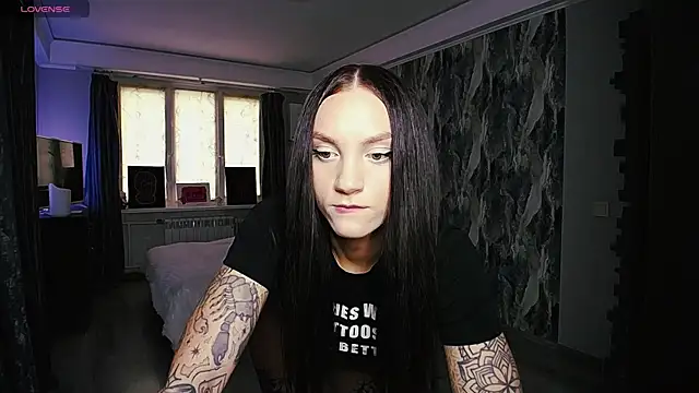 Snapshot of comeherehoney chatting on 04-26-26, 09:40 comeherehoney online show from 04-26-26, 09:40