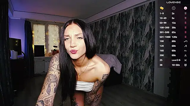 Snapshot of comeherehoney chatting on 06-03-26, 05:29 comeherehoney online show from 06-03-26, 05:29