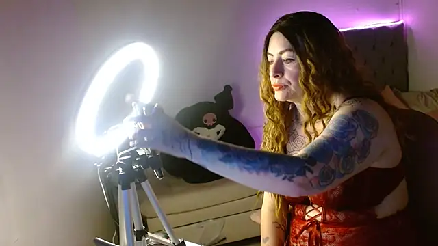 mia vantt online show from 04-11-26, 08:57