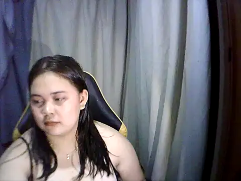 Snapshot of xia_xoxo_ chatting on 05-30-26, 12:02 xia xoxo online show from 05-30-26, 12:02