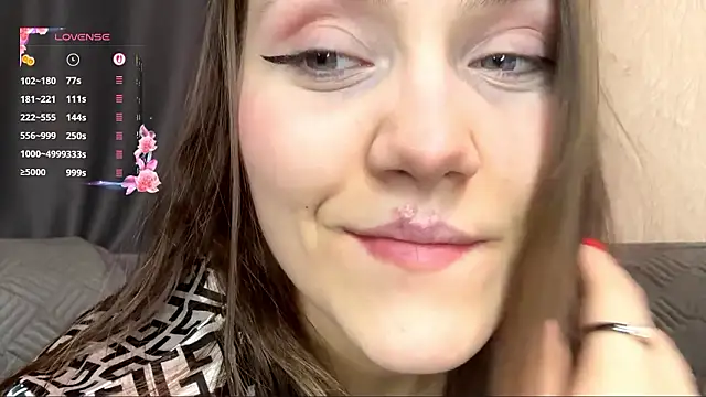 Snapshot of BunnyFleur chatting on 02-25-26, 05:11 BunnyFleur online show from 02-25-26, 05:11