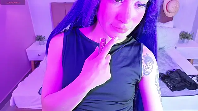 emma wilder  online show from 03-30-26, 07:04