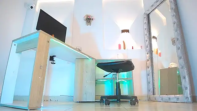 jullian ricci online show from 04-21-26, 02:51