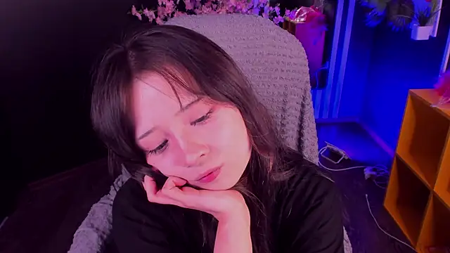 Snapshot of May_Ling chatting on 07-30-26, 11:09 May Ling online show from 07-30-26, 11:09