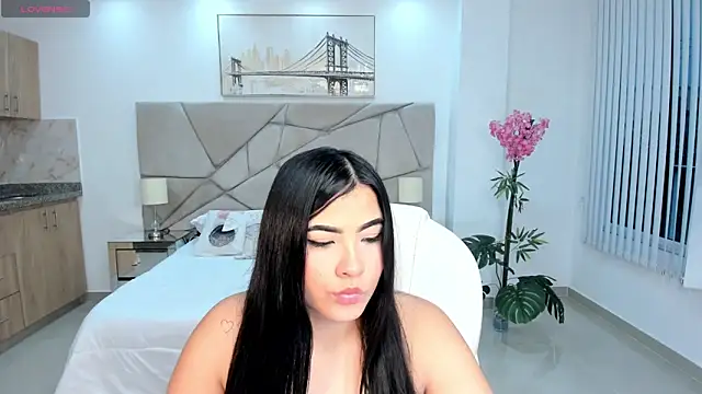 calyptra lux online show from 02-26-26, 07:24