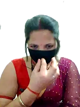 Snapshot of karishma_Bhabhi chatting on 02-17-26, 04:24 karishma Bhabhi online show from 02-17-26, 04:24