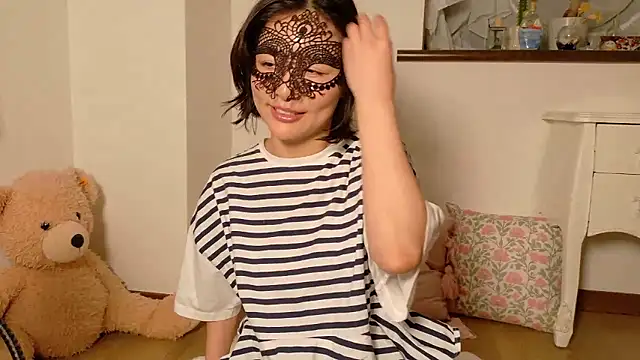 Mochi-Momo online show from 06-13-26, 02:26
