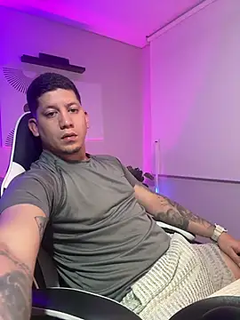  robertobaggioo online show from 04-09-26, 05:29