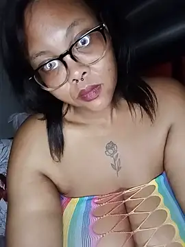 Snapshot of ShantelBootyBoobs chatting on 07-01-26, 01:51 ShantelBootyBoobs online show from 07-01-26, 01:51