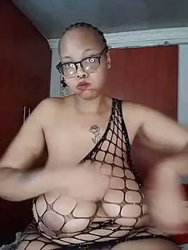 Snapshot of ShantelBootyBoobs chatting on 07-17-26, 11:39 ShantelBootyBoobs online show from 07-17-26, 11:39