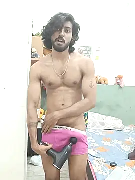 Snapshot of Yk_physique chatting on 04-30-26, 06:03 Yk physique online show from 04-30-26, 06:03