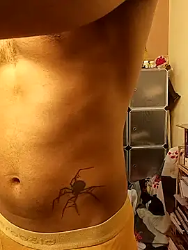 Snapshot of Yk_physique chatting on 06-01-26, 08:38 Yk physique online show from 06-01-26, 08:38