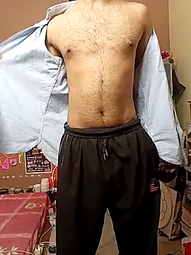 Snapshot of Yk_physique chatting on 06-04-26, 12:00 Yk physique online show from 06-04-26, 12:00