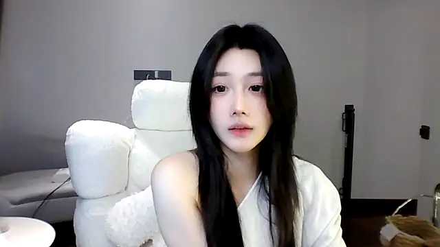 MedeLineayr online show from 04-21-26, 02:45