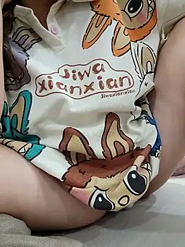 Snapshot of Mira-23 chatting on 03-19-26, 03:43 Mira-23 online show from 03-19-26, 03:43